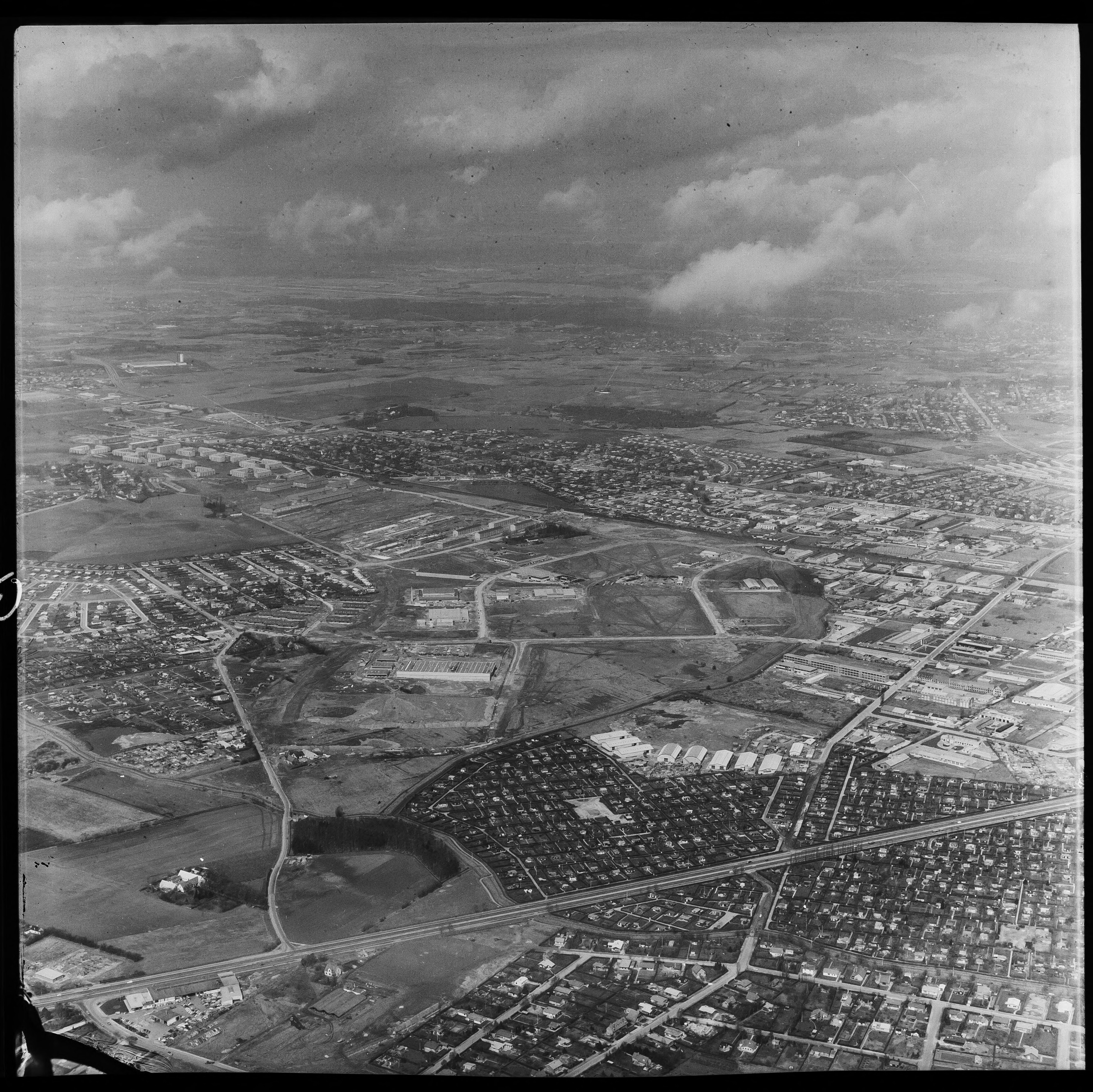 Skråfoto fra 1956 taget 29 meter fra Islevdalvej 170