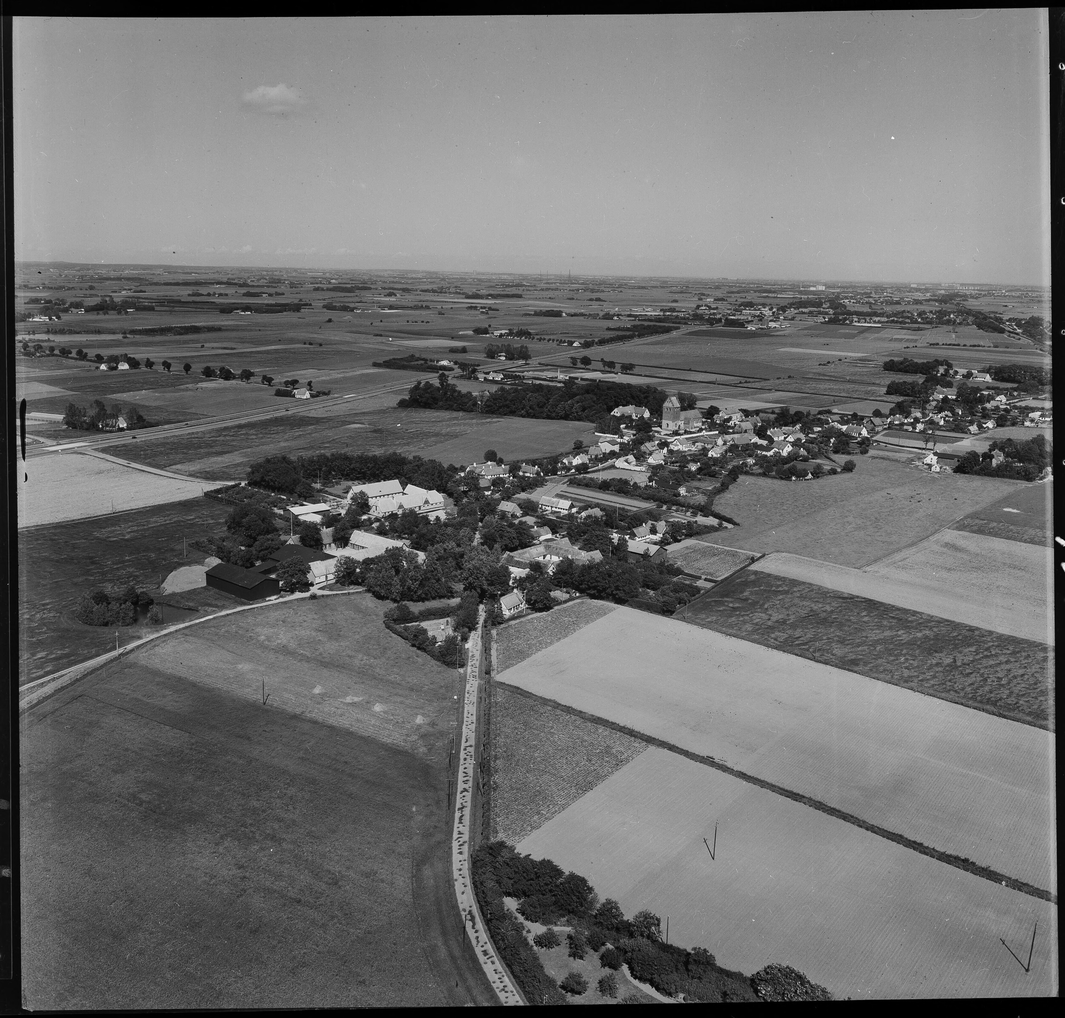Skråfoto fra 1956 taget 157 meter fra Lavendelvej 33