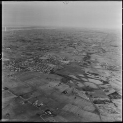 thumbnail: Skråfoto fra 1956 taget 83 meter fra Strongvej 9