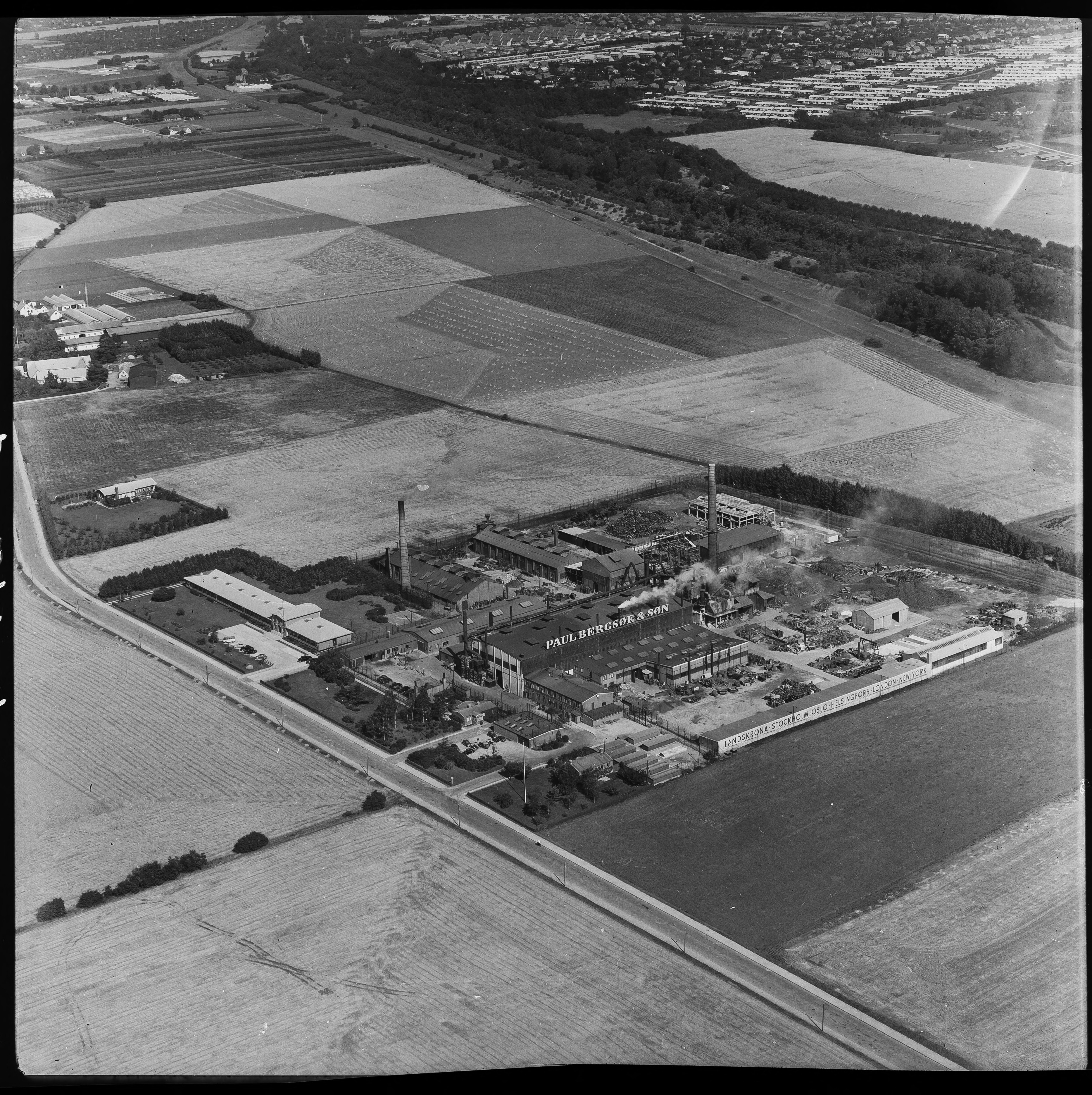 Skråfoto fra 1956 taget 471 meter fra Byparkvej 91