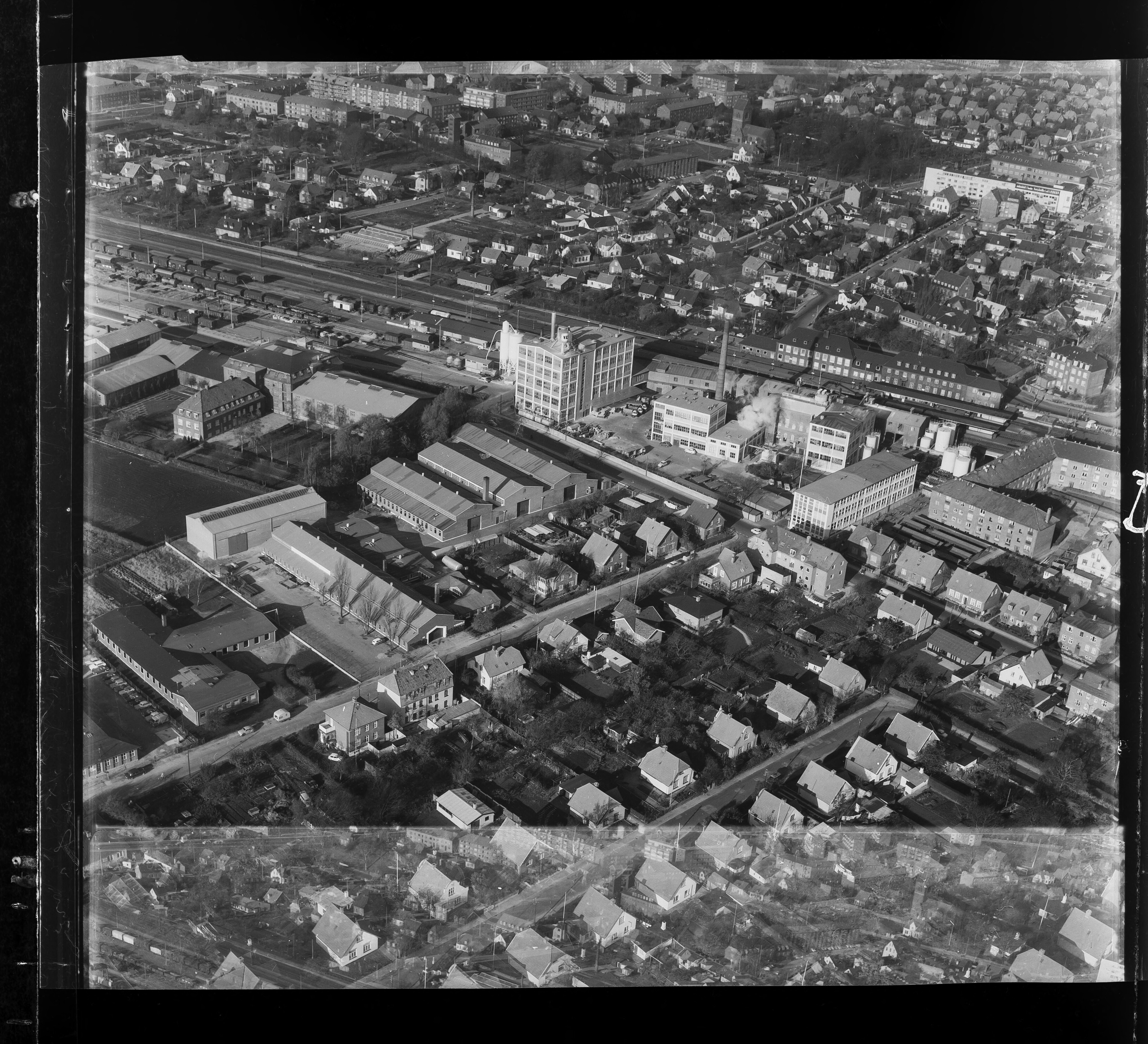 Skråfoto fra 1956 taget 98 meter fra Sydvestvej 4, 1. th