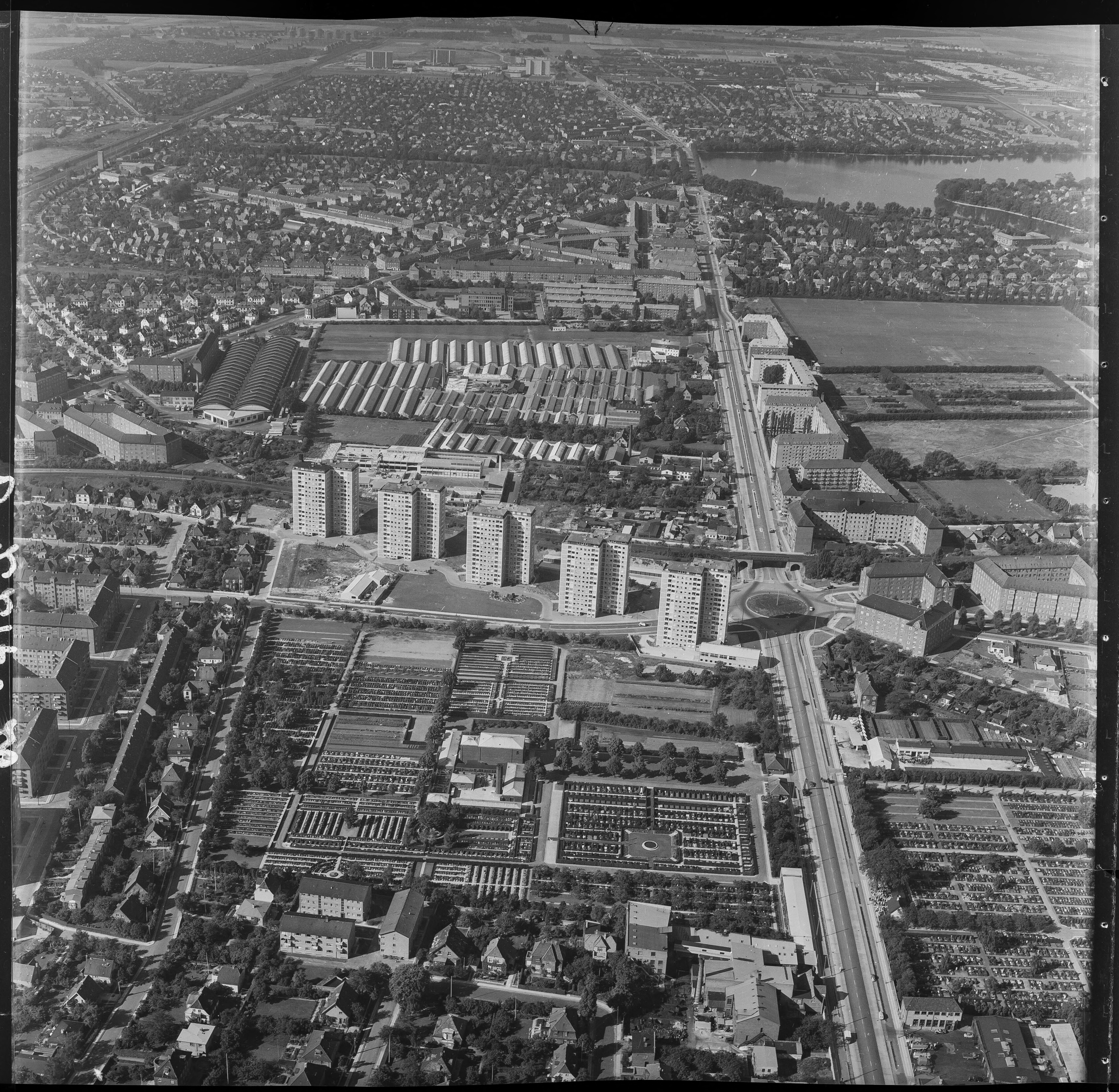 Skråfoto fra 1956 taget 95 meter fra Magnoliavej 70, 4. tv