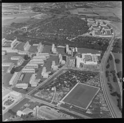 thumbnail: Skråfoto fra 1956 taget 22 meter fra Sortspættegangen 27