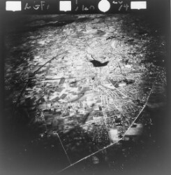 thumbnail: Skråfoto fra 1922-1939 taget 224 meter fra Avedøre Enghavevej 7