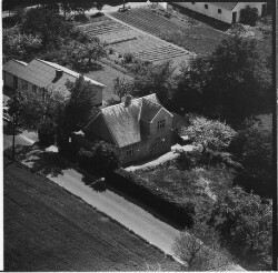 thumbnail: Skråfoto fra 1960 taget 45 meter fra Hove Møllevej 8