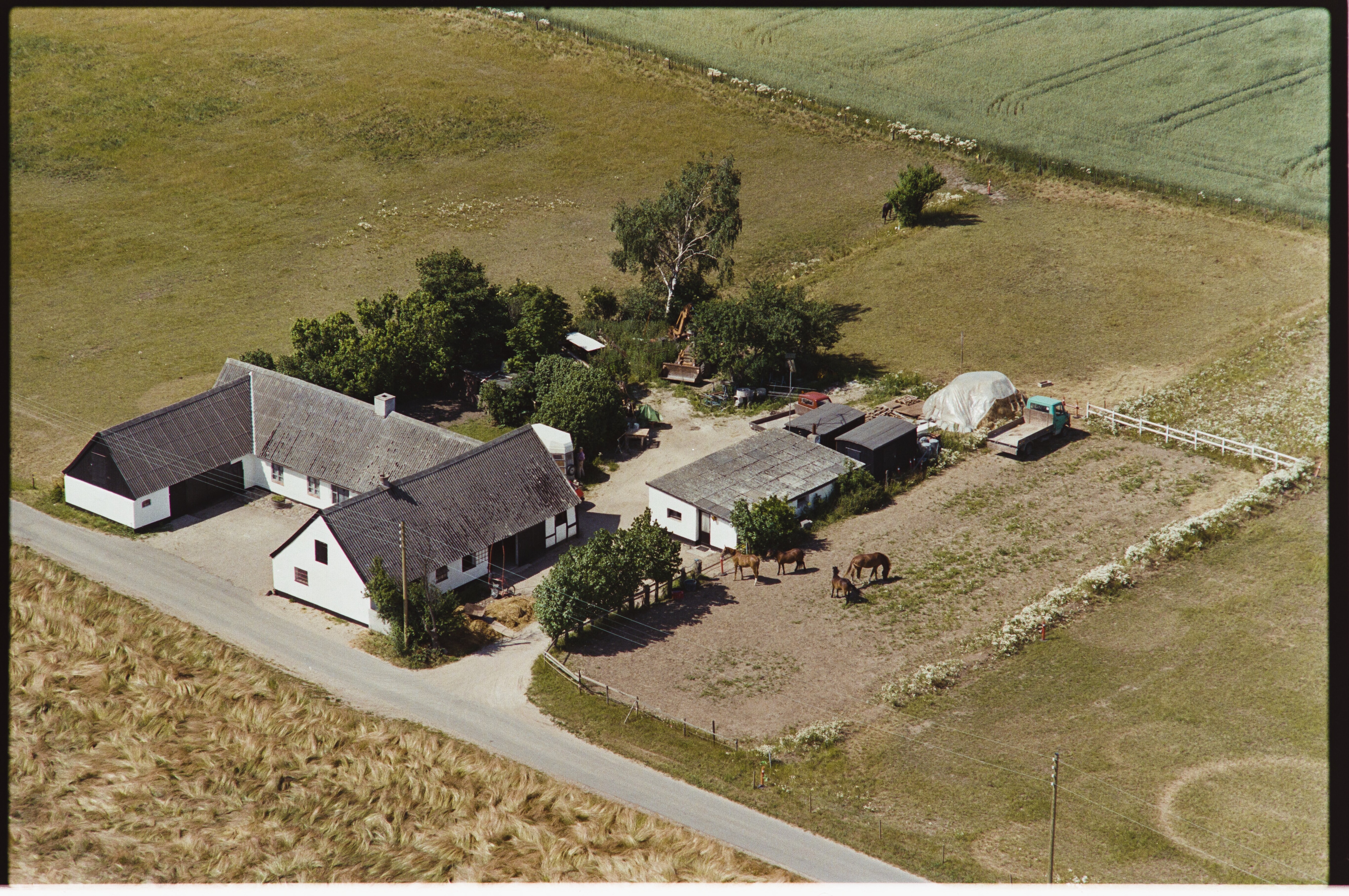 Skråfoto fra 1989 taget 157 meter fra Mosekæret 1A