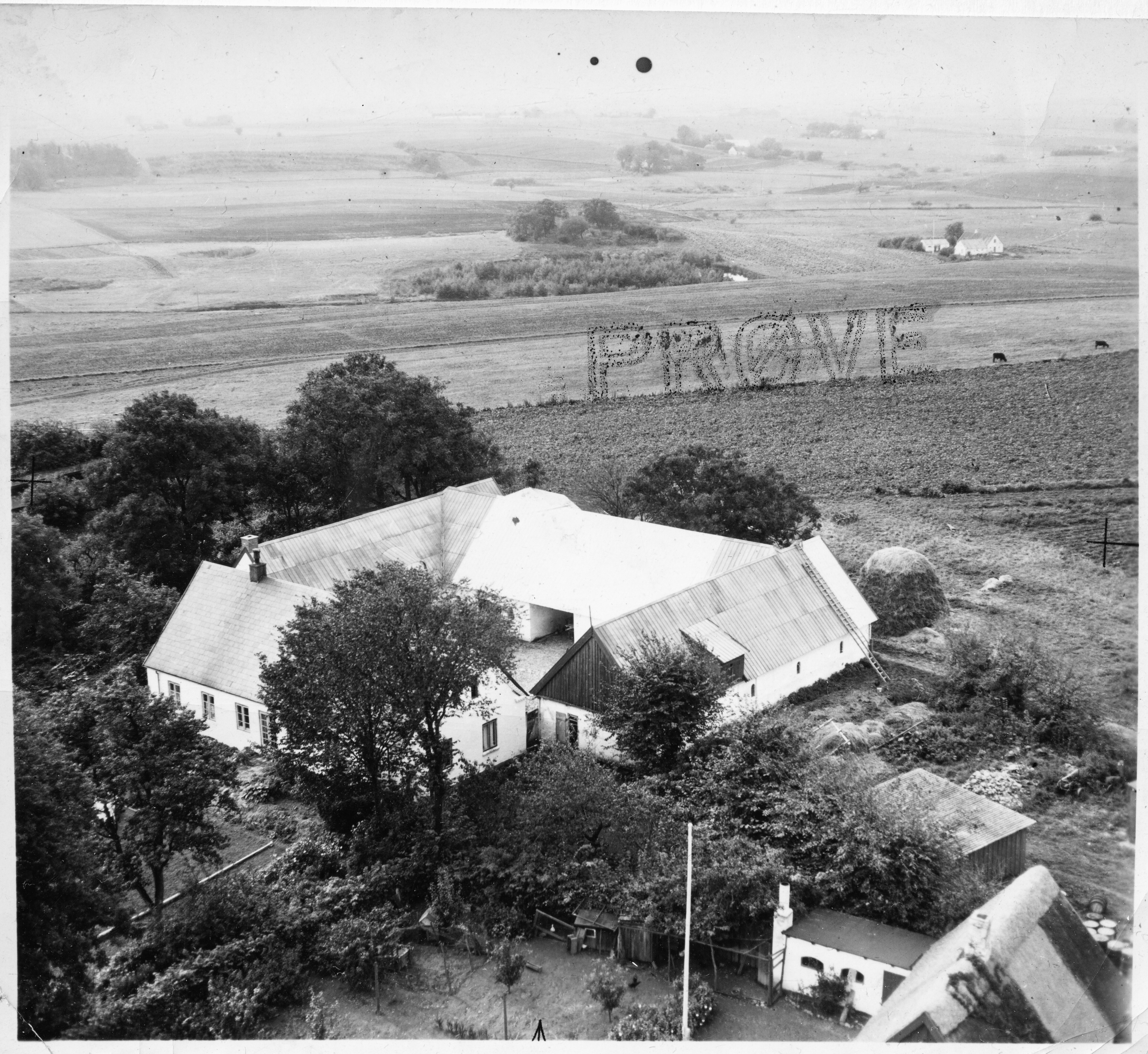 Skråfoto fra 1950 taget 194 meter fra Hesselvangen 13