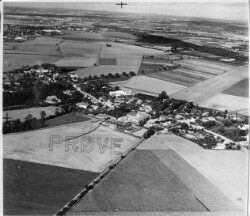 thumbnail: Skråfoto fra 1950 taget 404 meter fra Brøndby Haveby Afd 3 149