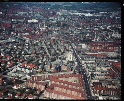 thumbnail: Skråfoto fra 1970-1986 taget 147 meter fra Peder Lykkes Vej 11, 2. th