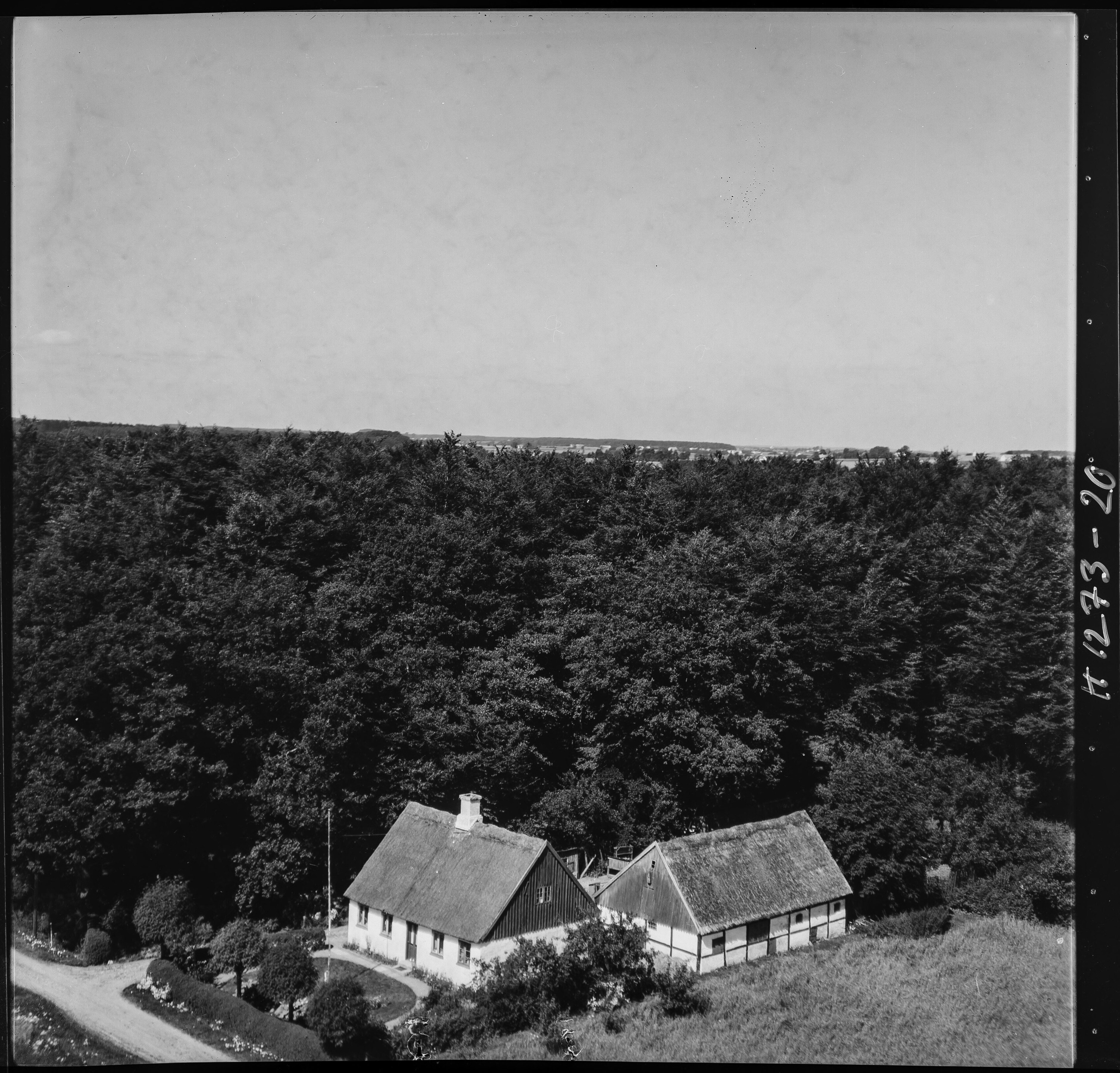 Skråfoto fra 1951 taget 238 meter fra Byskovvej 37