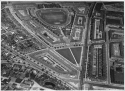 thumbnail: Skråfoto fra 1932-1950 taget 234 meter fra Abrikosvej 7