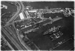 thumbnail: Skråfoto fra 1928-1980 taget 99 meter fra Marmorvej 11B, 1. tv