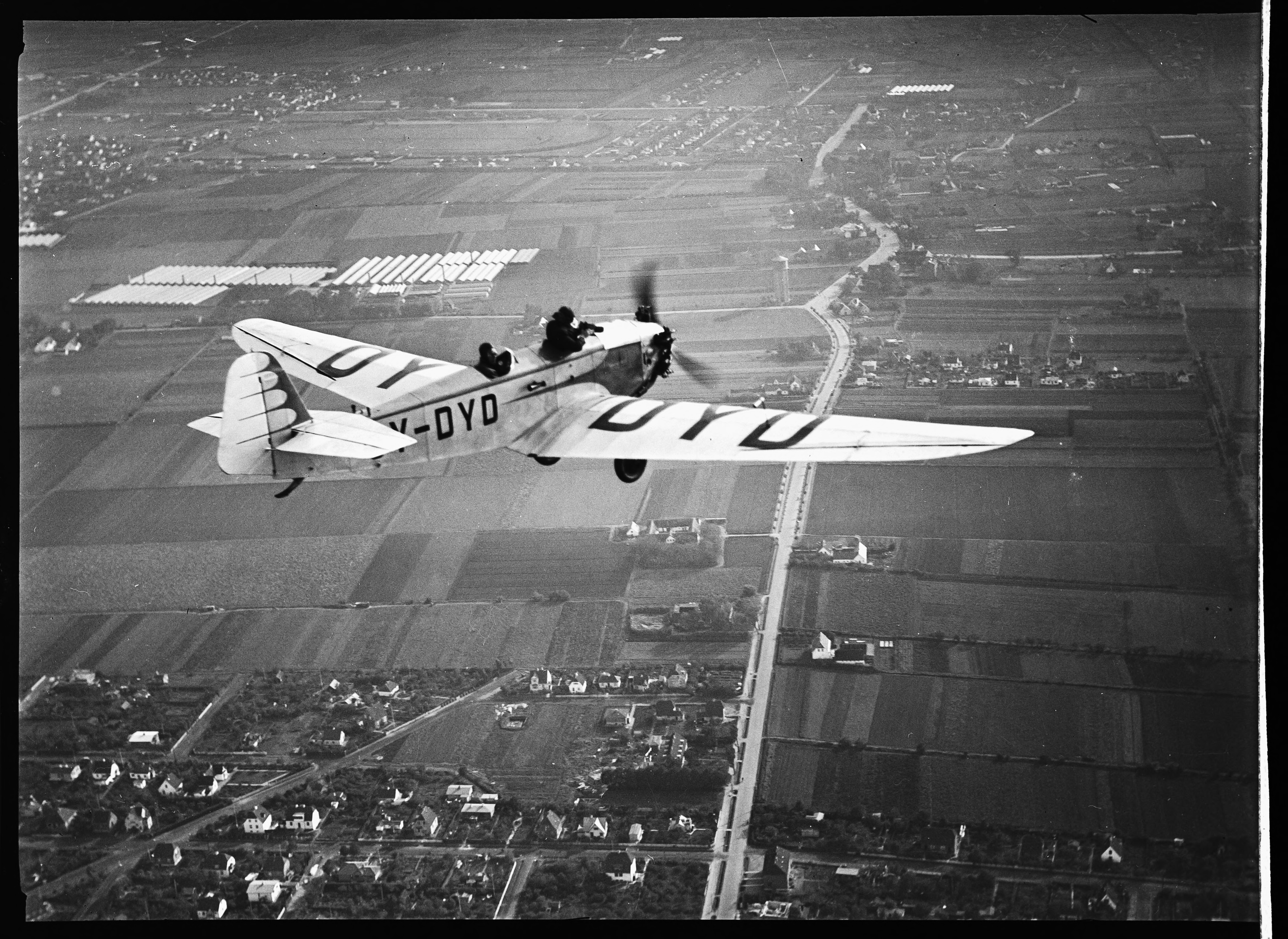 Skråfoto fra 1932-1950 taget 105 meter fra Vejlands Allé 95