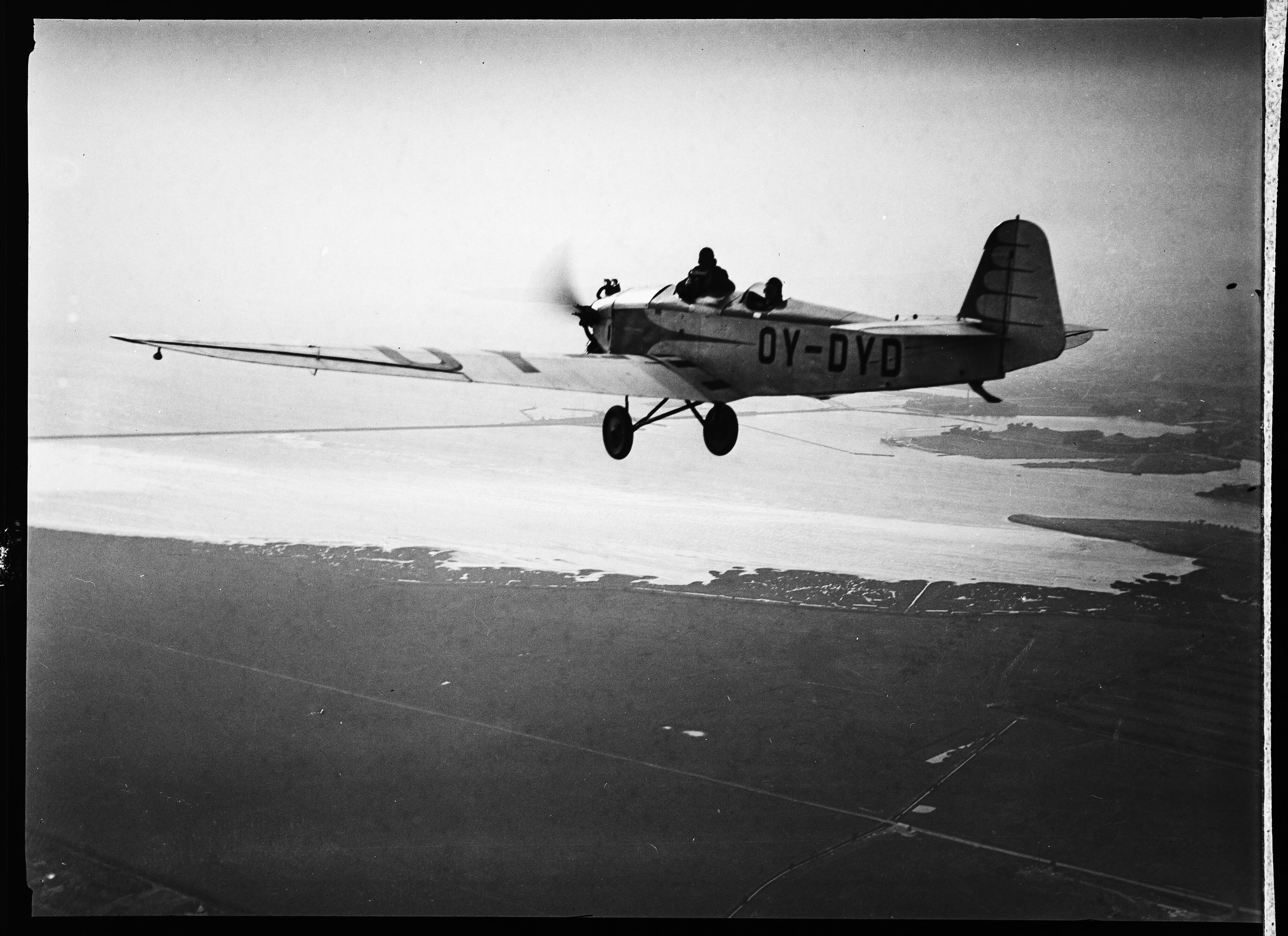 Skråfoto fra 1932-1950 taget 542 meter fra Fælledfold 13