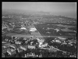 thumbnail: Skråfoto fra 1932-1950 taget 24 meter fra Edel Sauntes Allé 13