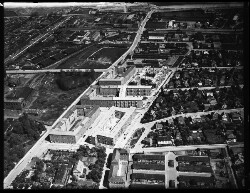 thumbnail: Skråfoto fra 1932-1950 taget 160 meter fra Backersvej 13, st. th
