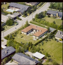 thumbnail: Skråfoto fra 1981 taget 24 meter fra Højbjerggårdsvej 20