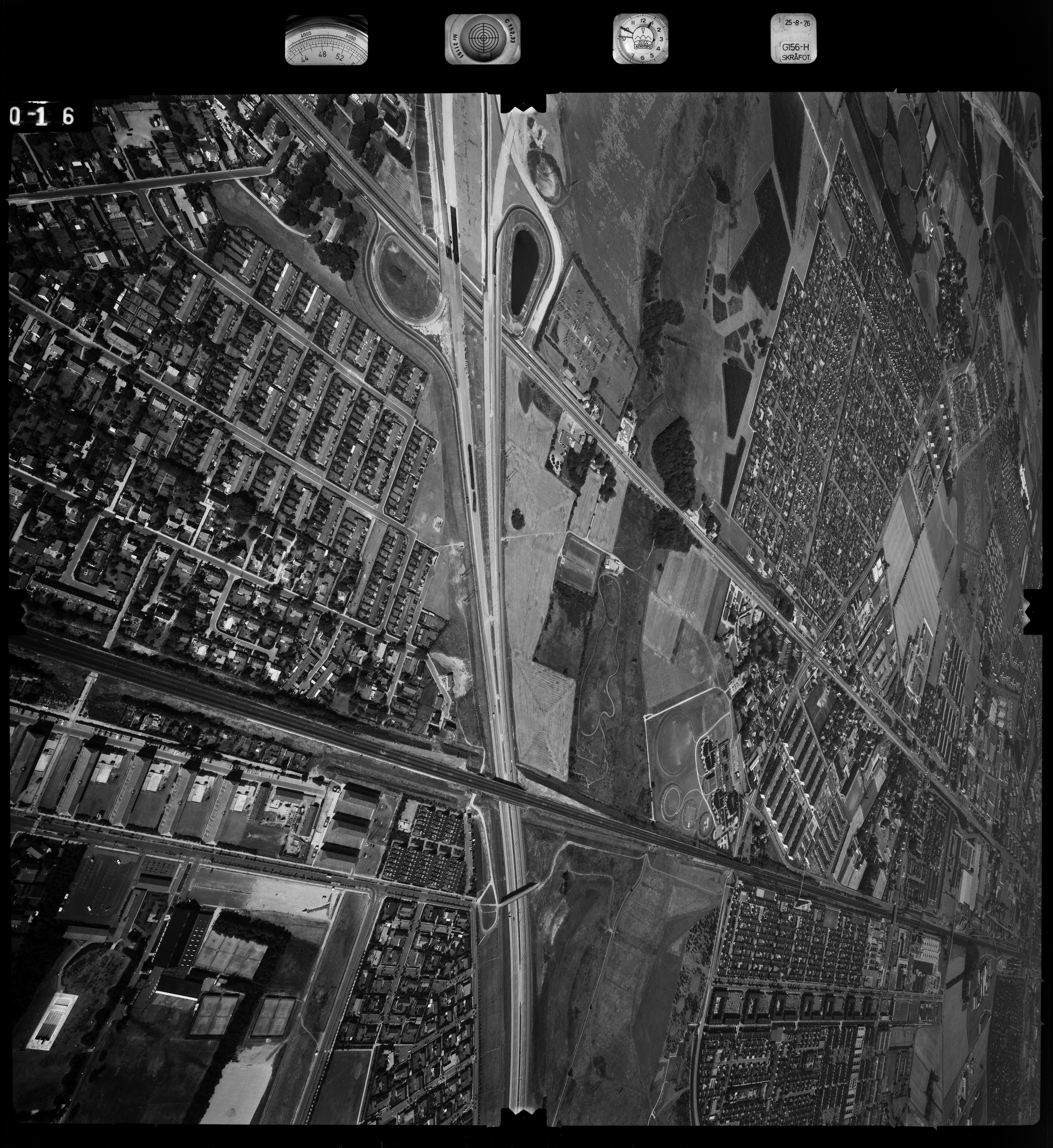 Skråfoto fra 1976 taget 357 meter fra Langeskovvej 11