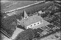 thumbnail: Skråfoto fra 1950 taget 57 meter fra Kirkegade 11