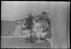 thumbnail: Skråfoto fra 1947 taget 9 meter fra Agervej 7