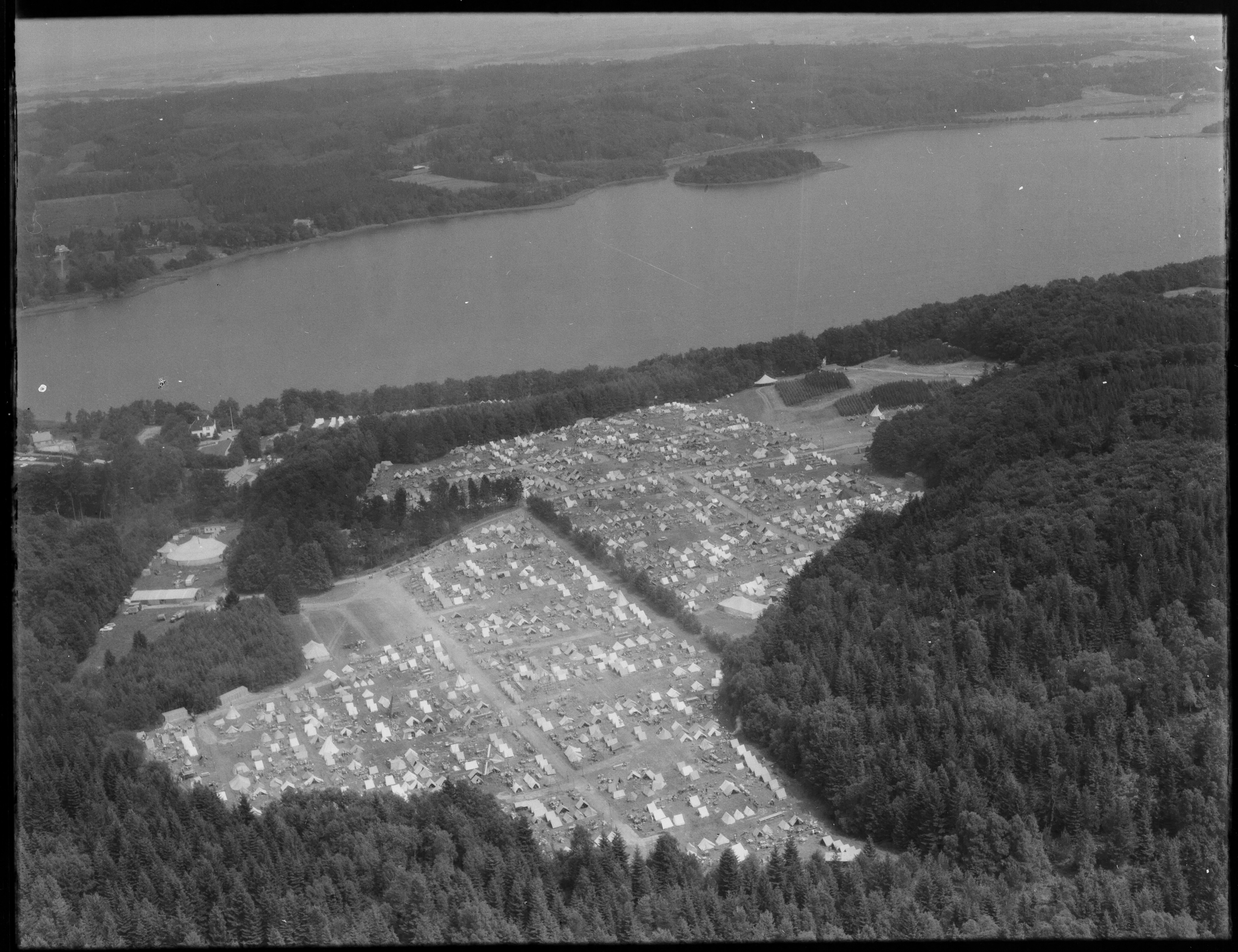 Skråfoto fra 1956 taget 365 meter fra Bøgedalsvej 21