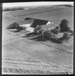 thumbnail: Skråfoto fra 1957 taget 88 meter fra Galgebakken 5