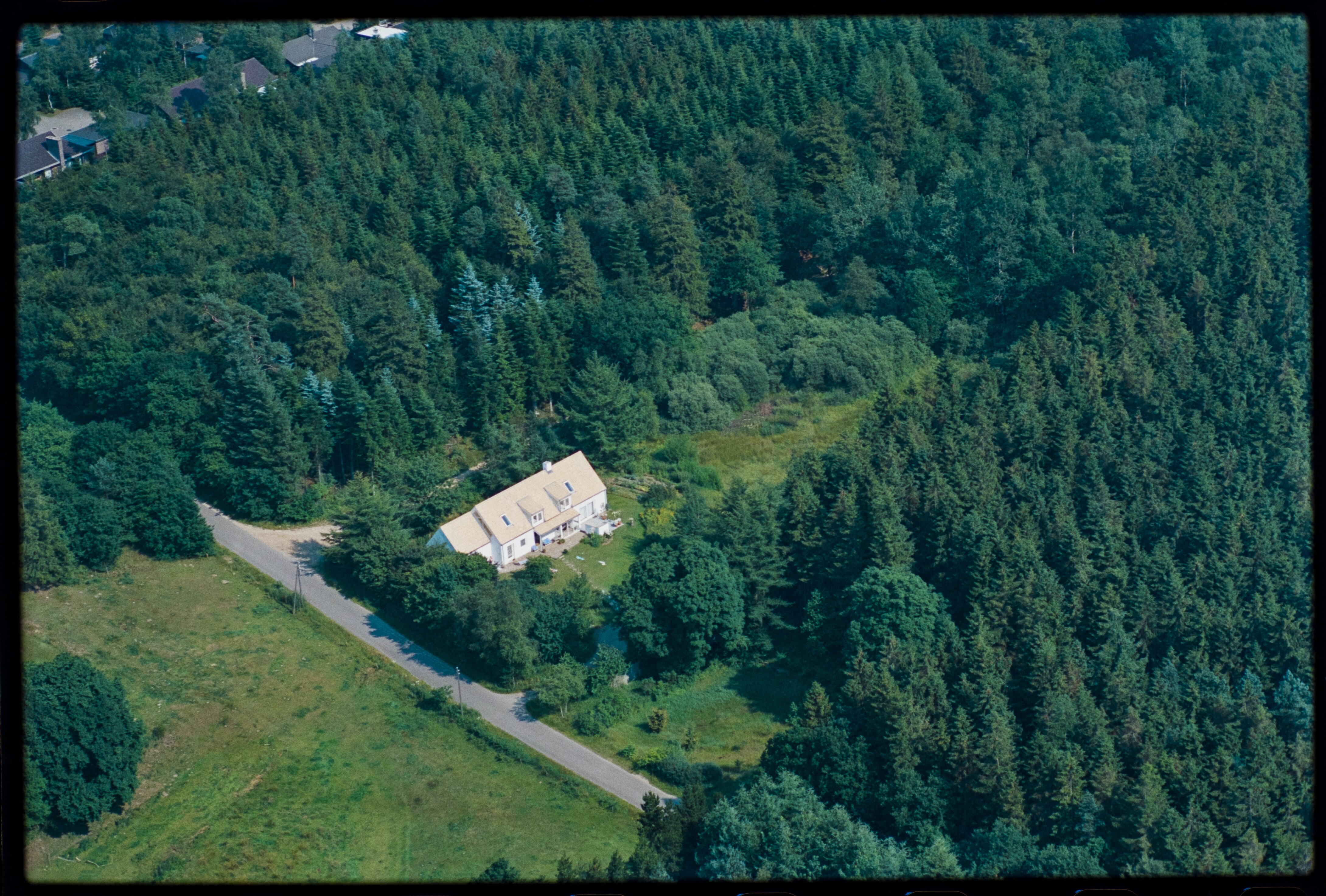 Skråfoto fra 1991 taget 15 meter fra Schæferhusvej 1