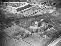 thumbnail: Skråfoto fra 1936-1939 taget 98 meter fra Offenbachsvej 6, 2. tv