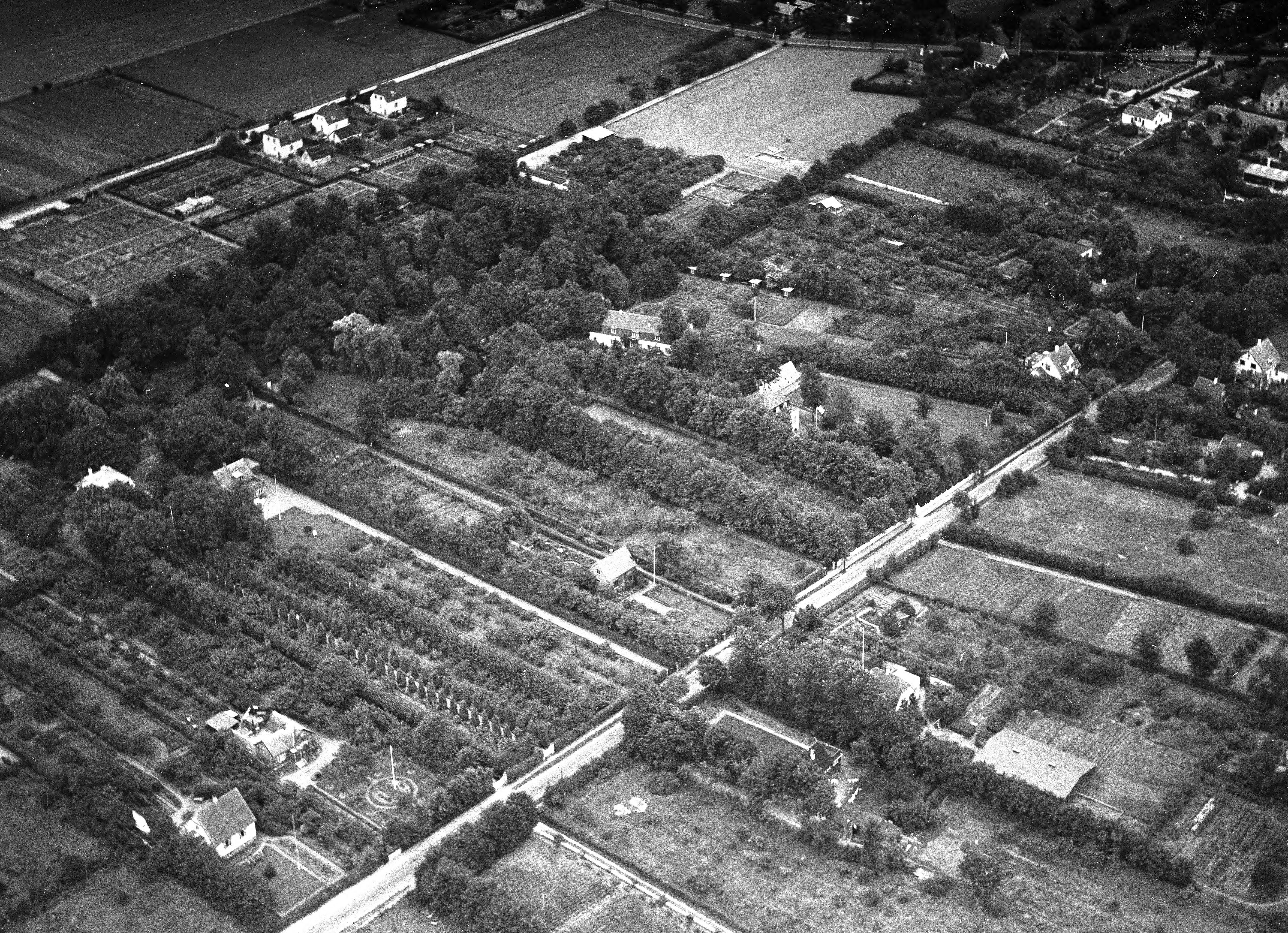 Skråfoto fra 1932-1950 taget 261 meter fra Granhøjvej 10B