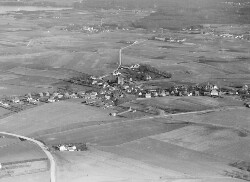 thumbnail: Skråfoto fra 1936-1939 taget 207 meter fra Bavnevolden 17