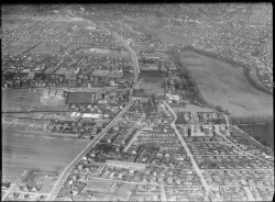 thumbnail: Skråfoto fra 1946-1969 taget 429 meter fra Kempsvej 5