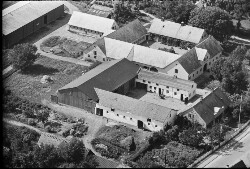 thumbnail: Skråfoto fra 1936-1938 taget 1032 meter fra Brøndby Haveby Afd 3 112