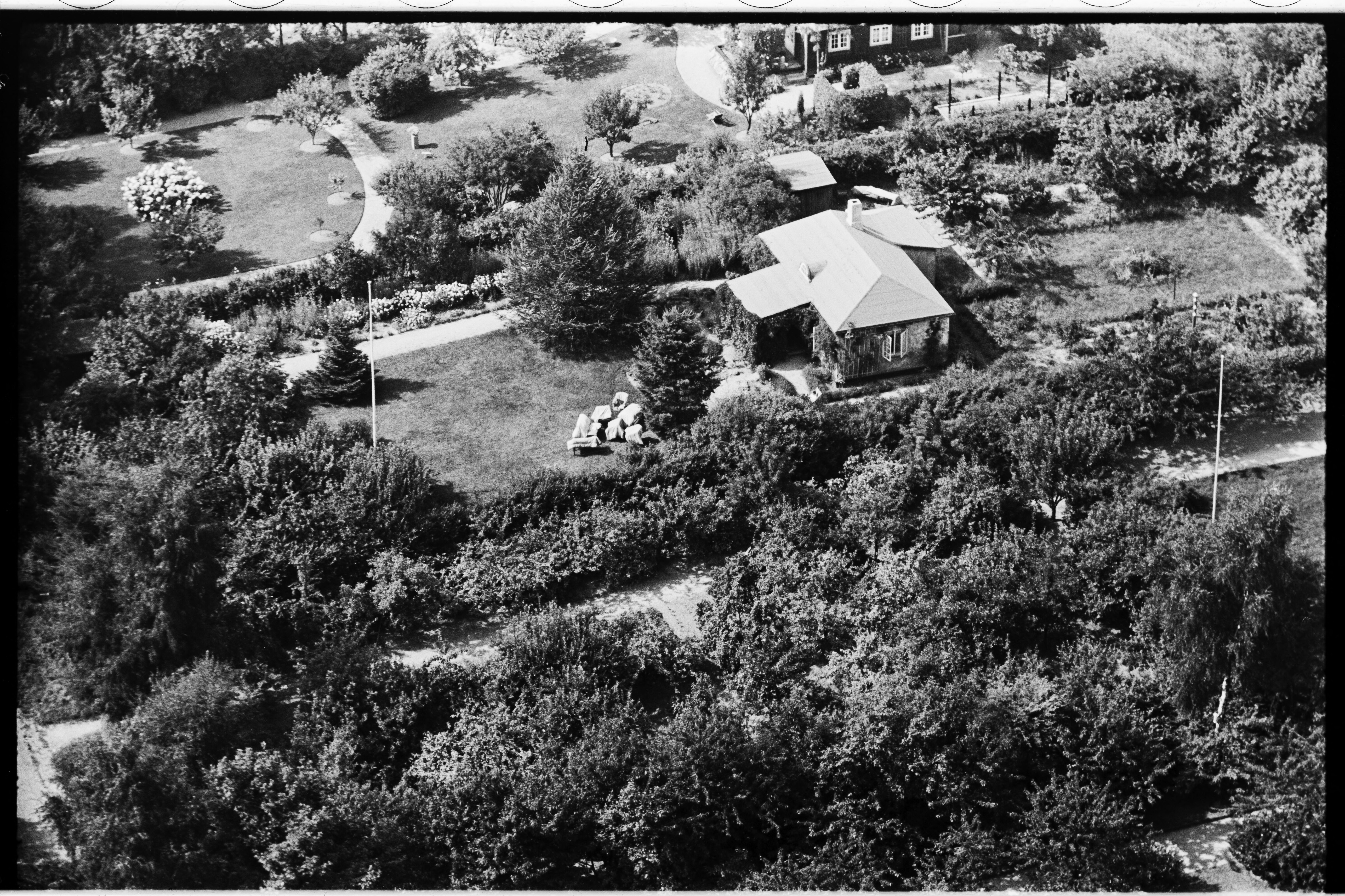 Skråfoto fra 1936-1938 taget 11 meter fra Nordre Paradisvej 9