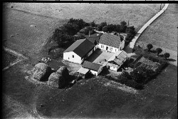 thumbnail: Skråfoto fra 1936-1938 taget 91 meter fra Kildebanken 15