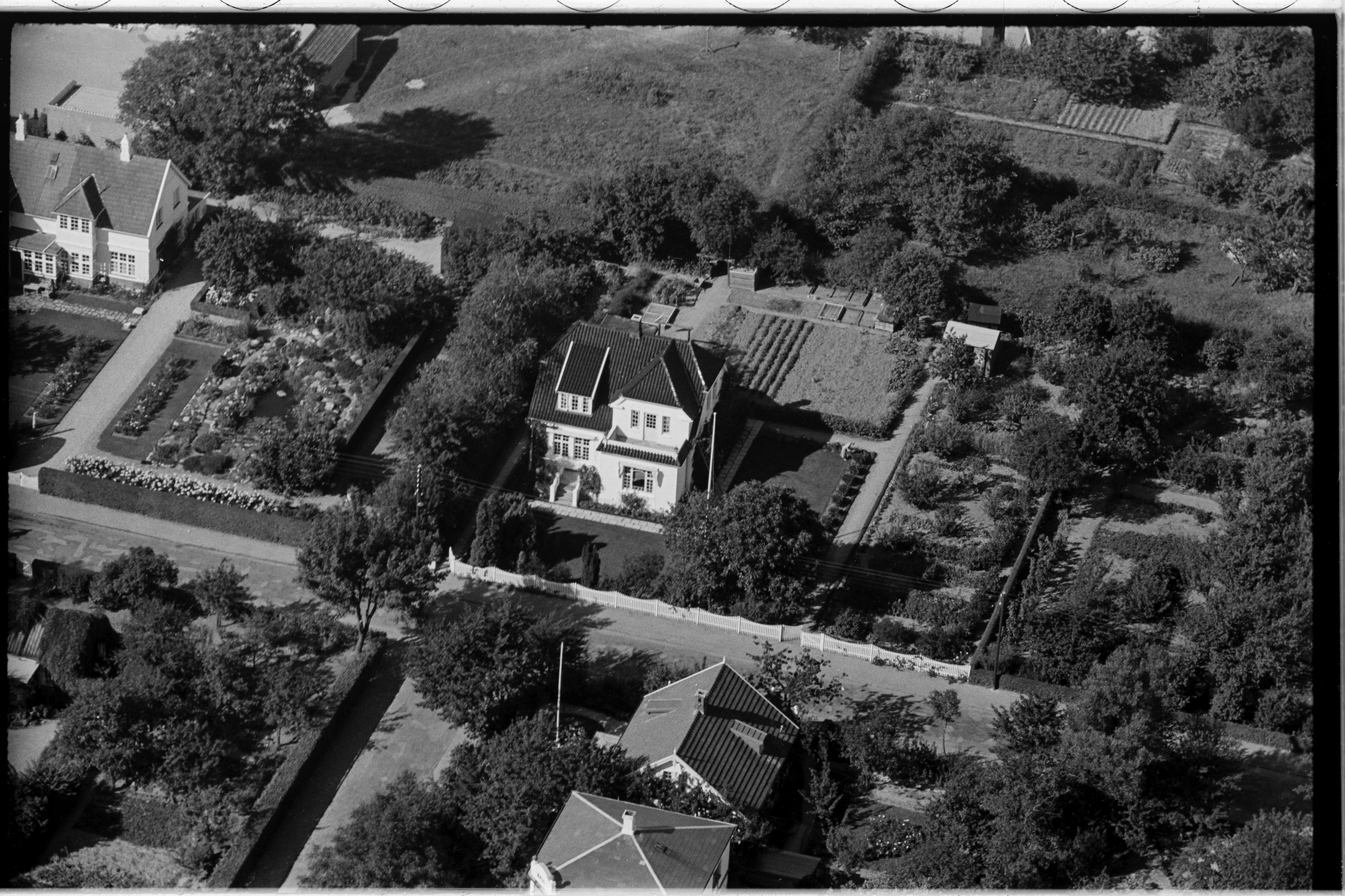 Skråfoto fra 1936-1938 taget 32 meter fra Margrethevej 13