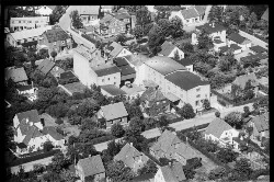 thumbnail: Skråfoto fra 1949 taget 308 meter fra Dorphs Alle 34