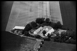 thumbnail: Skråfoto fra 1949 taget 307 meter fra Ishøj Østergade 24, 3. 