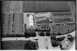 thumbnail: Skråfoto fra 1949 taget 62 meter fra Gartnervænget 1