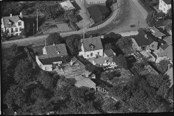 thumbnail: Skråfoto fra 1949 taget 20 meter fra Paul Bergsøes Vej 6, st. 