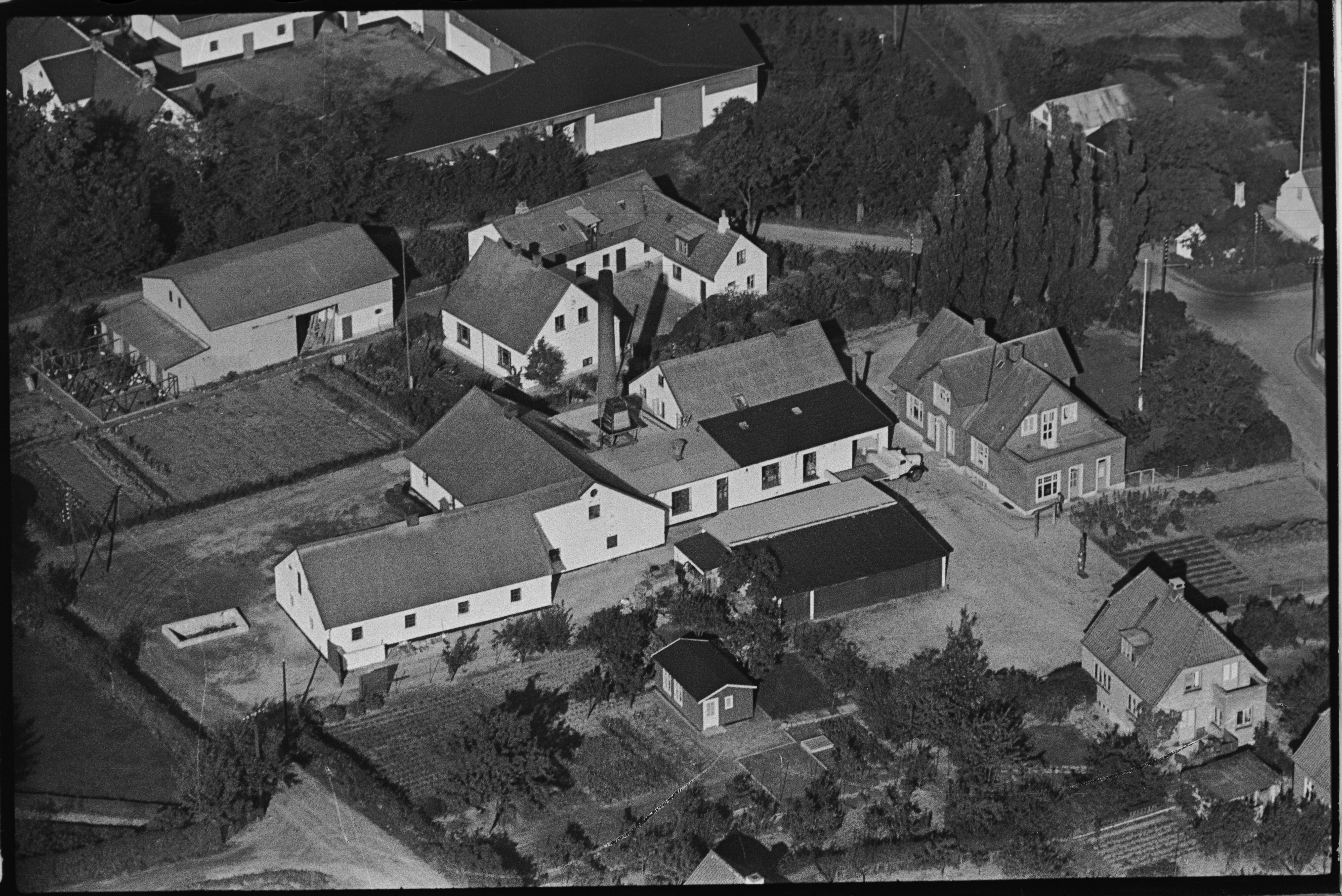 Skråfoto fra 1949 taget 62 meter fra Hvissingegade 14