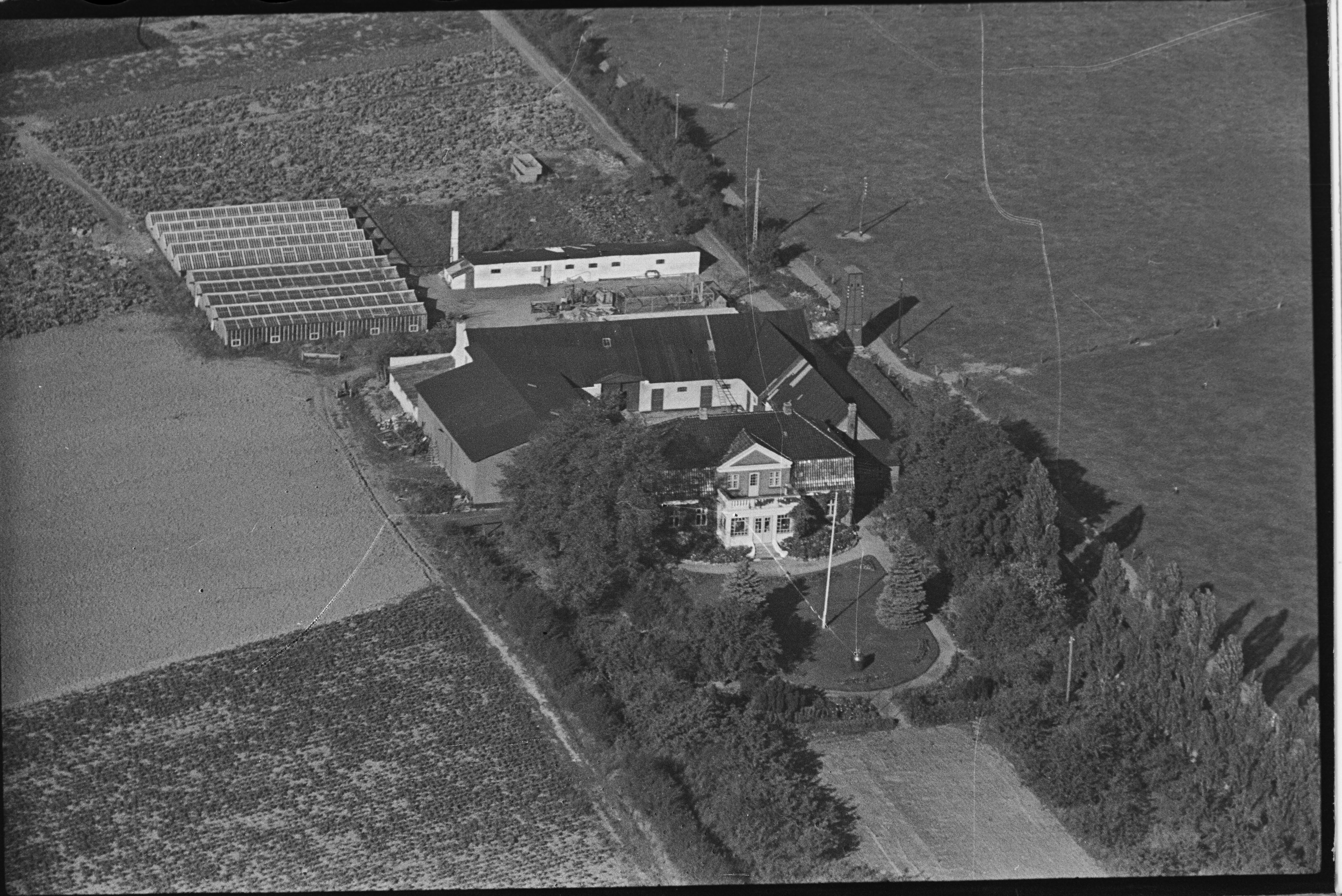 Skråfoto fra 1949 taget 319 meter fra Byparkvej 108