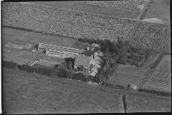 thumbnail: Skråfoto fra 1949 taget 76 meter fra Bystien 200