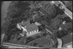 thumbnail: Skråfoto fra 1949 taget 54 meter fra Ejby Smedevej 16
