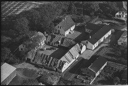 thumbnail: Skråfoto fra 1949 taget 67 meter fra Bjergbakkevej 118