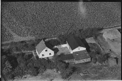 thumbnail: Skråfoto fra 1949 taget 110 meter fra Lindeengen 6