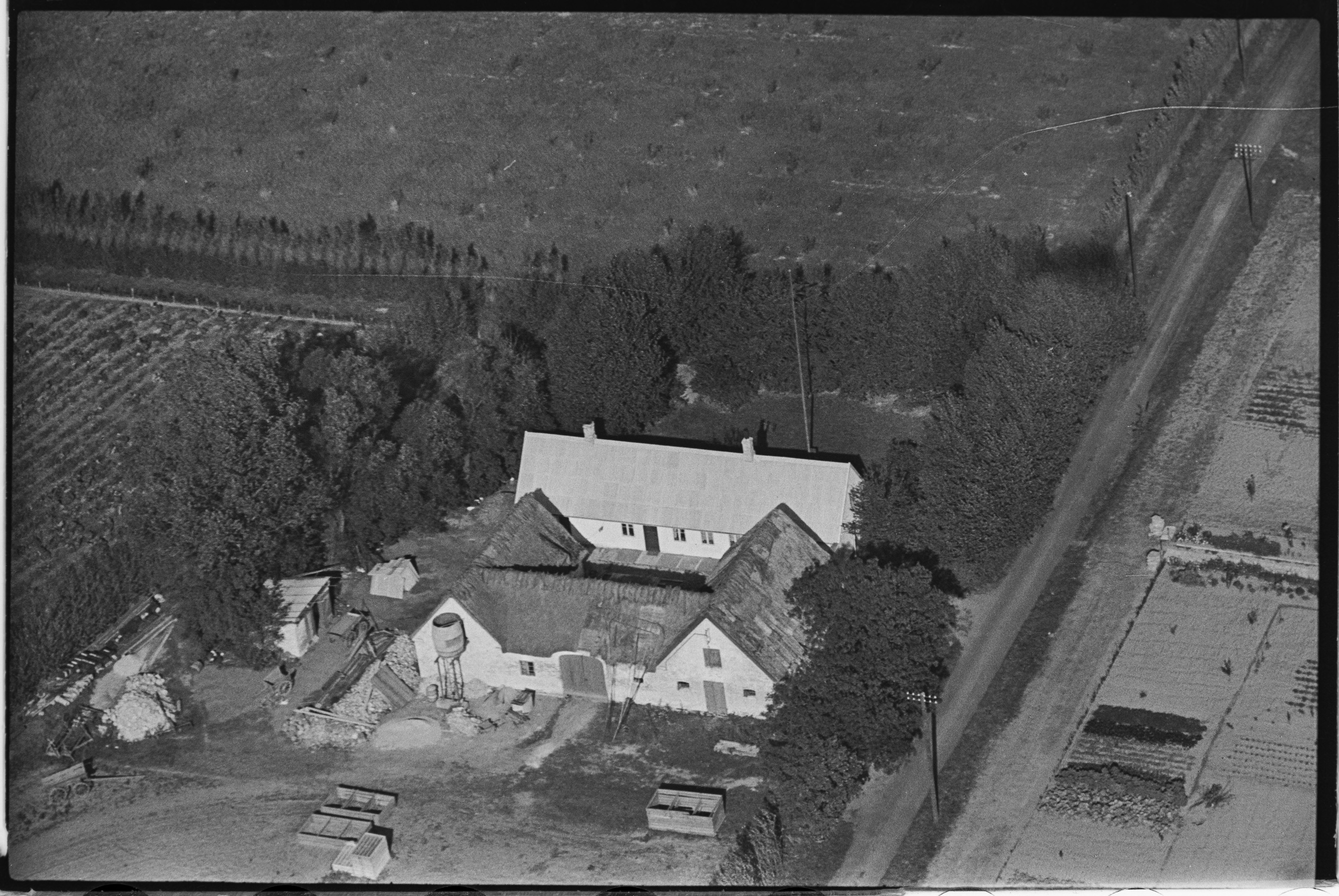 Skråfoto fra 1949 taget 315 meter fra Hybenvænget 12