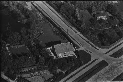 thumbnail: Skråfoto fra 1949 taget 83 meter fra Skovkæret 14