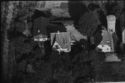 thumbnail: Skråfoto fra 1949 taget 303 meter fra Ny Hjortespringvej 8