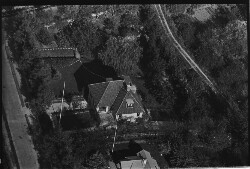 thumbnail: Skråfoto fra 1949 taget 96 meter fra Skovkæret 11