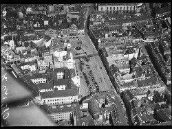 thumbnail: Skråfoto fra 1928-1933 taget 63 meter fra Frederiksberggade 2, 1. tv